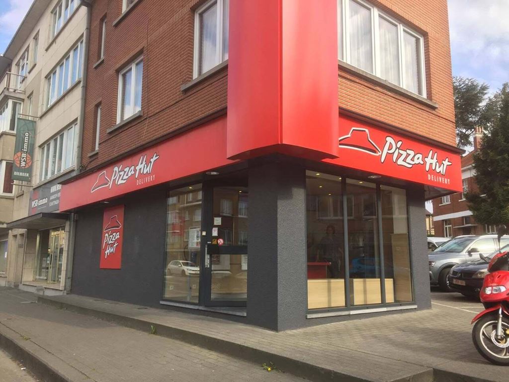 🍕 Pizza Hut Dilbeek kiest voor Waasland Security! 🔐📹